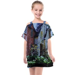 Hot Day In Dallas 7 Kids  One Piece Chiffon Dress by bestdesignintheworld