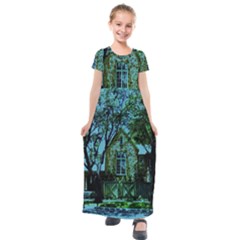 Hot Day In Dallas 8 Kids  Short Sleeve Maxi Dress by bestdesignintheworld