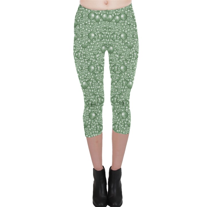 Baroque Green Pearls Ornate Bohemian Capri Leggings 