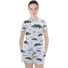 Vector Seamless Pattern With Cute Crocodiles Women s Tee And Shorts Set