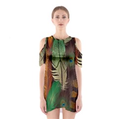 Feathers Realistic Pattern Shoulder Cutout One Piece Dress by Vaneshart