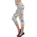 Flowers Pattern Lotus Lily Lightweight Velour Capri Leggings  View3