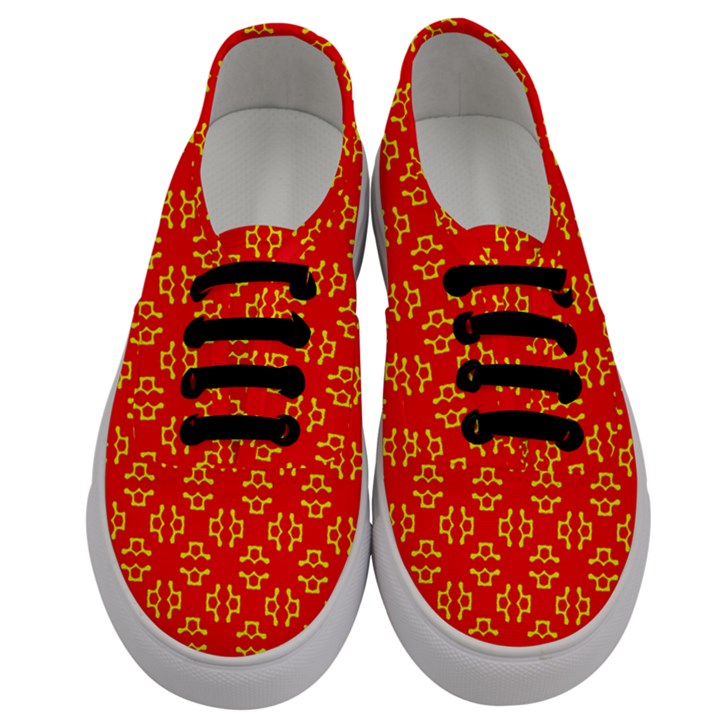 Red Background Yellow Shapes Men s Classic Low Top Sneakers