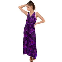 Spheres Combs Structure Regulation V-neck Chiffon Maxi Dress