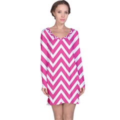 Chevrons Zigzag Pattern Design Pink White Long Sleeve Nightdress by Wegoenart