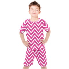 Chevrons Zigzag Pattern Design Pink White Kids  Tee And Shorts Set by Wegoenart