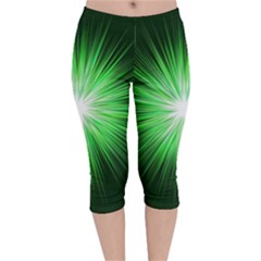 Green Blast Background Velvet Capri Leggings 