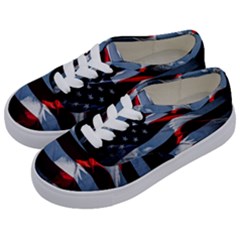 Grunge American Flag Kids  Classic Low Top Sneakers by Vaneshart