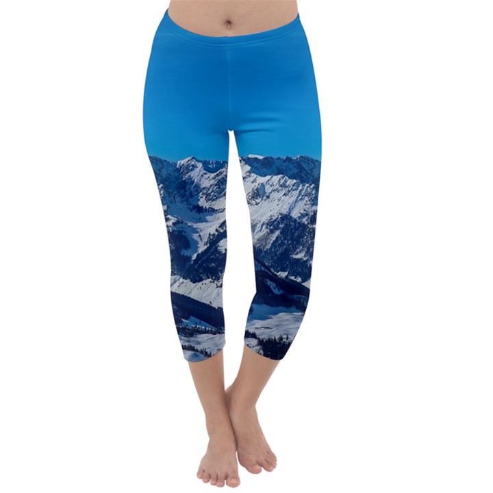 Mountain 4017326 960 720 Capri Winter Leggings 