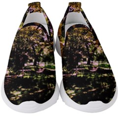 Hot Day In Dallas 3 Kids  Slip On Sneakers by bestdesignintheworld