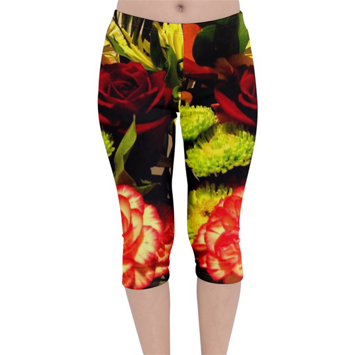 Flowers 1 1 Velvet Capri Leggings 