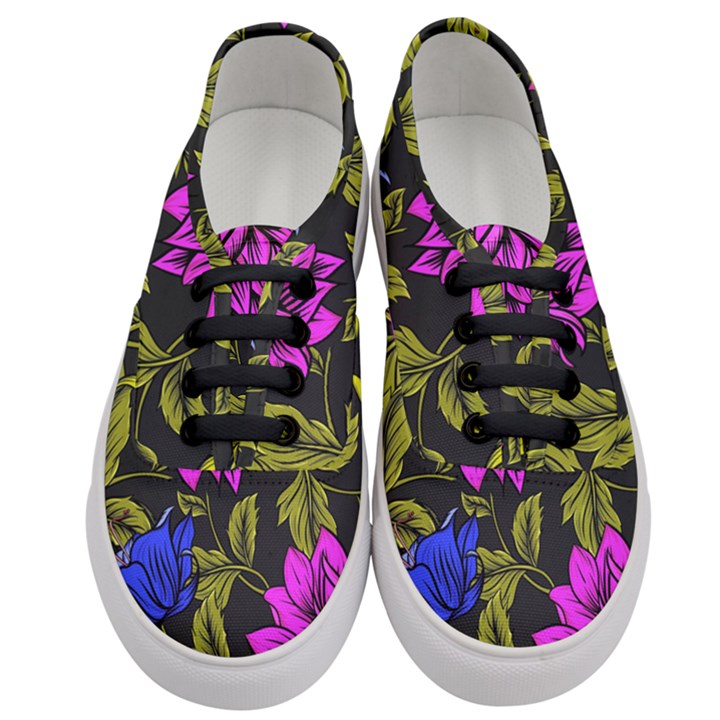 Botany  Women s Classic Low Top Sneakers