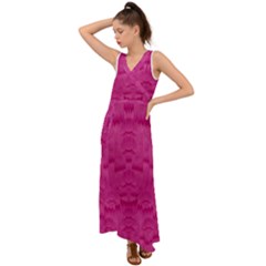 Love To One Color To Love V-neck Chiffon Maxi Dress