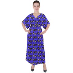 Retro Girl Daisy Chain Pattern Blue V-neck Boho Style Maxi Dress by snowwhitegirl