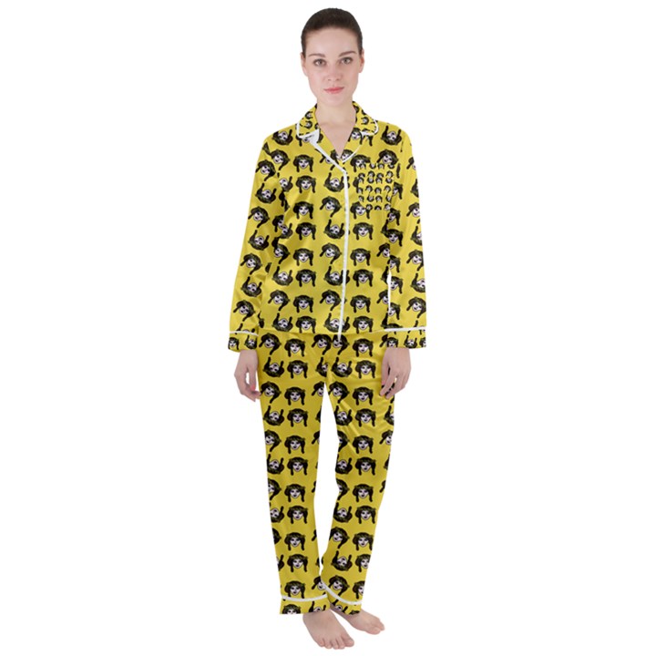 Retro Girl Daisy Chain Pattern Yellow Satin Long Sleeve Pyjamas Set