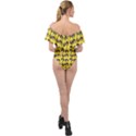 Retro Girl Daisy Chain Pattern Yellow Off Shoulder Velour Bodysuit  View2