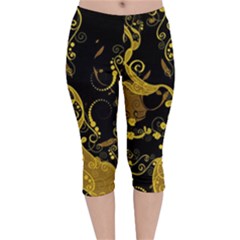 Floral Pattern Background Velvet Capri Leggings 