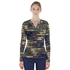 Curve Shape Seamless Camouflage Pattern V-neck Long Sleeve Top by Vaneshart