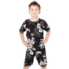 Beautiful Artistic Dark Tropical Pattern Kids  Tee And Shorts Set by Vaneshart