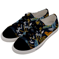 Birds Nature Design Men s Low Top Canvas Sneakers by Vaneshart