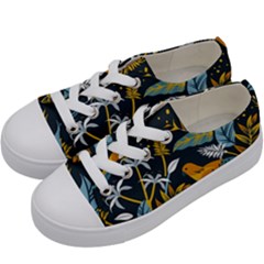 Birds Nature Design Kids  Low Top Canvas Sneakers by Vaneshart