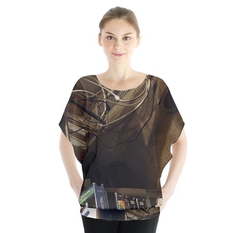 15667039605783656197414003375191 Batwing Chiffon Blouse by Bittgold