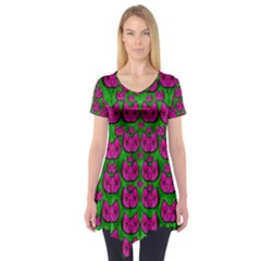 Sweet Flower Cats  In Nature Style Short Sleeve Tunic  by pepitasart