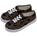 Cute Bat With Hearts Kids  Classic Low Top Sneakers View2