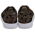 Cute Bat With Hearts Kids  Classic Low Top Sneakers View4