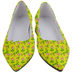 Carnation Pattern Yellow Women s Block Heels 