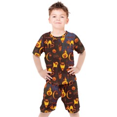 Funny Halloween Design Kids  Tee And Shorts Set by FantasyWorld7