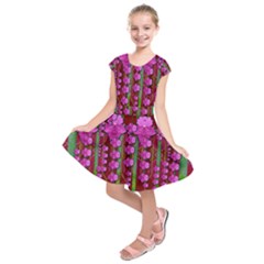 Jungle Flowers In The Orchid Jungle Ornate Kids  Short Sleeve Dress by pepitasart