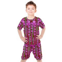 Jungle Flowers In The Orchid Jungle Ornate Kids  Tee And Shorts Set by pepitasart