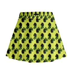 Black Rose Yellow Mini Flare Skirt by snowwhitegirl