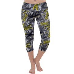 Cute Dragonfly Capri Yoga Leggings