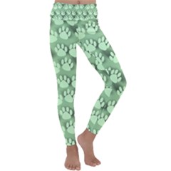 Pattern Texture Feet Dog Green Kids  Lightweight Velour Classic Yoga Leggings