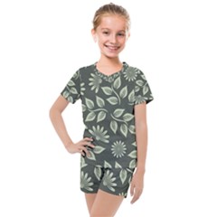 Flowers Pattern Spring Nature Kids  Mesh Tee And Shorts Set