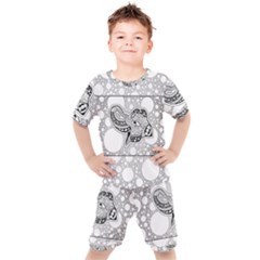 Elegant Mandala Elephant In Black And Wihte Kids  Tee And Shorts Set by FantasyWorld7