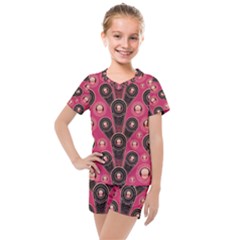 Background Abstract Pattern Kids  Mesh Tee And Shorts Set