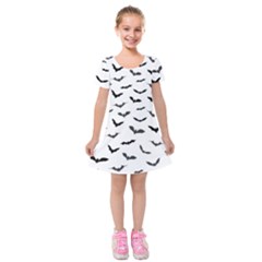 Bats Pattern Kids  Short Sleeve Velvet Dress by Sobalvarro