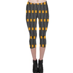 Pattern Illustrations Plaid Capri Leggings 