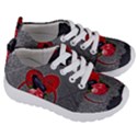 Wonderful Crow On A Heart Kids  Lightweight Sports Shoes View3