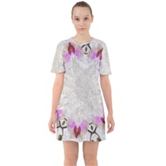 Orchidées Fleurs Abstrait Sixties Short Sleeve Mini Dress by kcreatif