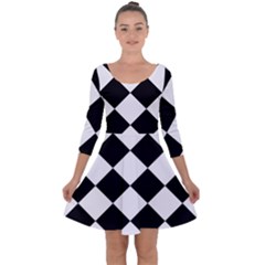 Grid Domino Bank And Black Quarter Sleeve Skater Dress by Sapixe