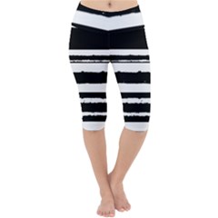 Bandes Abstrait Blanc/noir Lightweight Velour Cropped Yoga Leggings by kcreatif