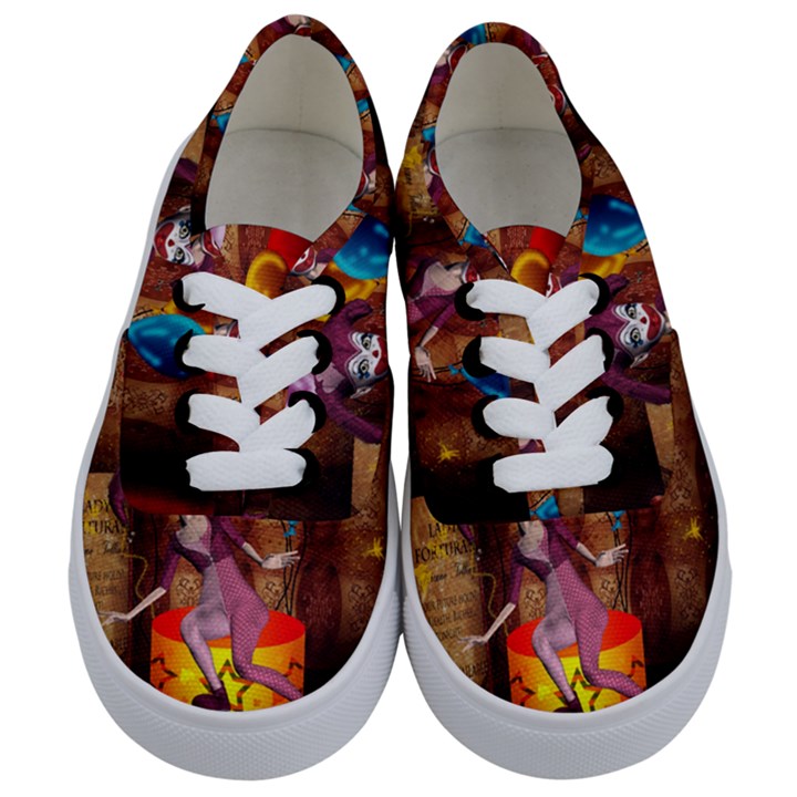 Cute Little Harlequin Kids  Classic Low Top Sneakers