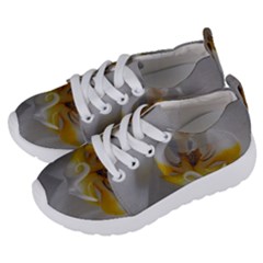 Orchidée Blanche Fleur Kids  Lightweight Sports Shoes by kcreatif