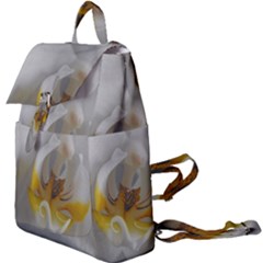 Orchidée Blanche Fleur Buckle Everyday Backpack by kcreatif