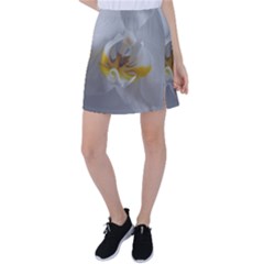 Orchidée Blanche Fleur Tennis Skirt by kcreatif