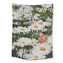 Champs de marguerites Medium Tapestry View1